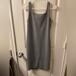 Houndstooth zipper back dress